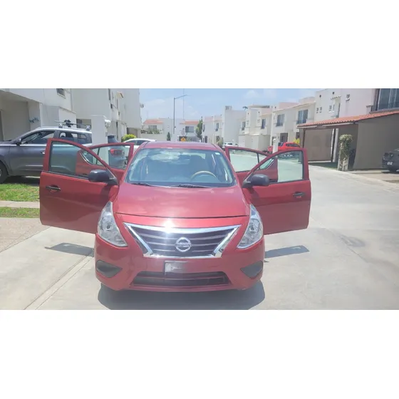 Nissan Versa 1.6 Drive Mt