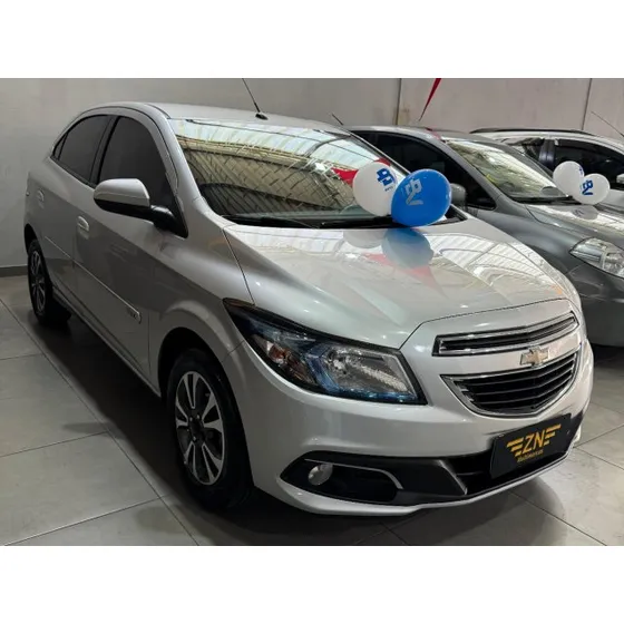 Chevrolet Onix Onix 1.4 Mpfi Ltz 8v Flex 4p Automático