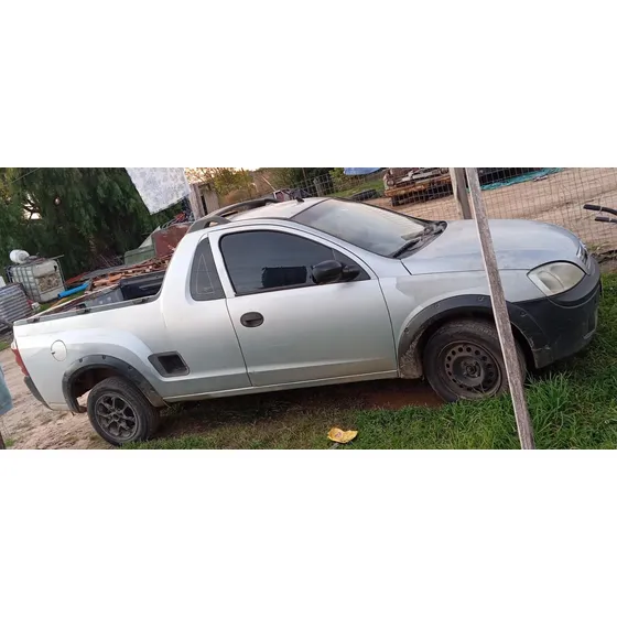 Chevrolet Montana 1.8