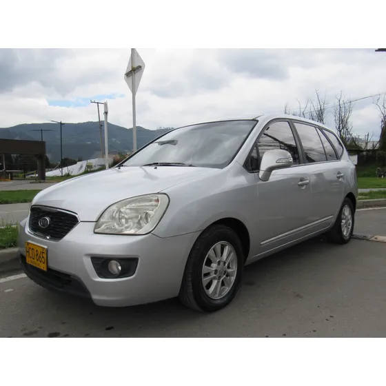 Kia Carens 2.0 Rondo Ex