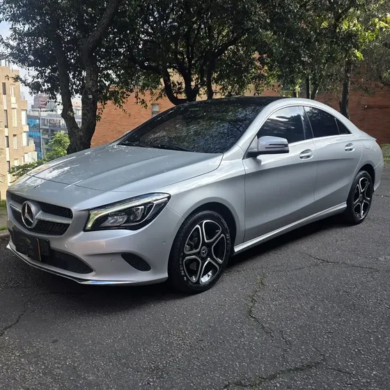Mercedes-Benz Clase Cla 2018 1.6 180 Urban
