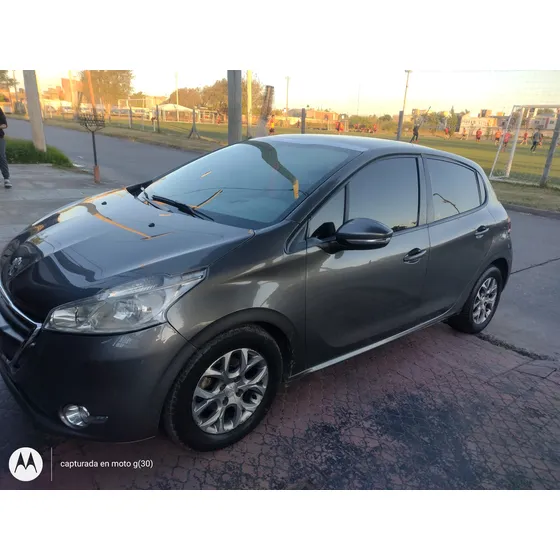 Peugeot 208 1.6 Allure Touchscreen