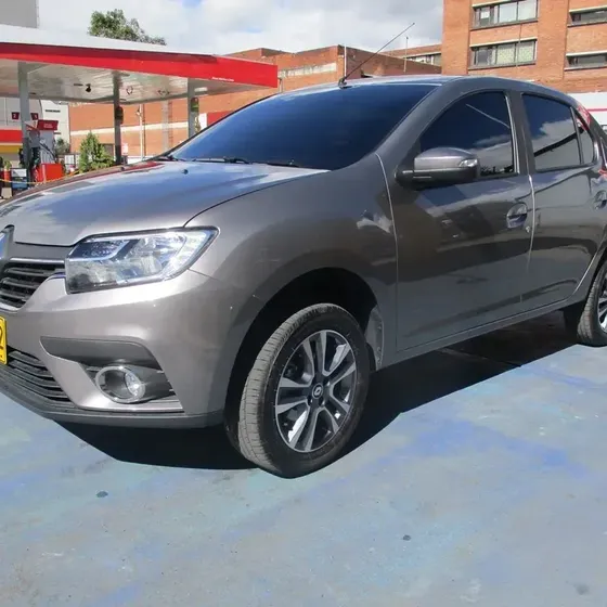 Renault Logan 2026 1600cc At Aa