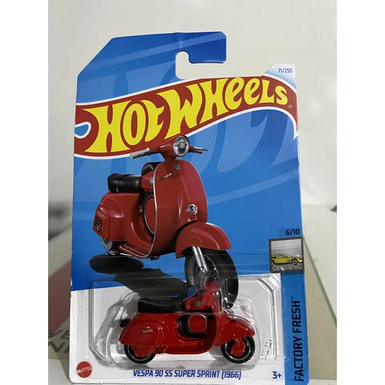 Motoneta Hotwheels 1/64 Vespa 90super Sprint (1966)