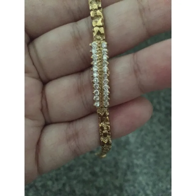 Pulsera De Puro Oro Doble 18k Con Centro De Diamantes