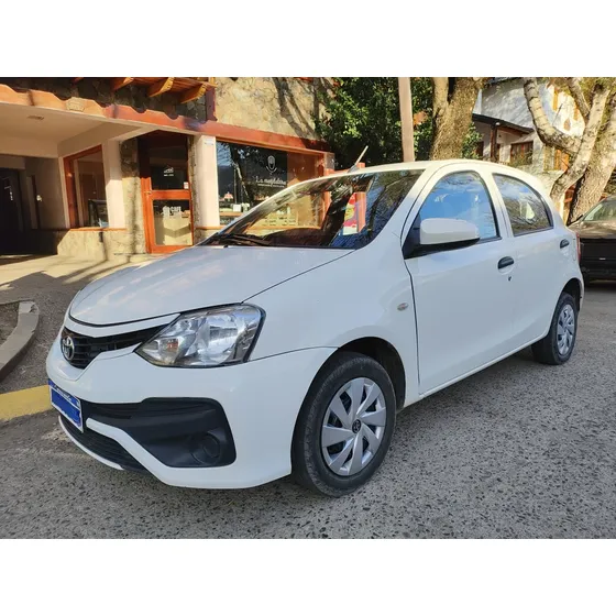 Toyota Etios 1.5 Sedan X