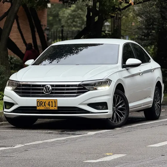 Volkswagen Jetta 2019 / Comfortline Excelente Estado!