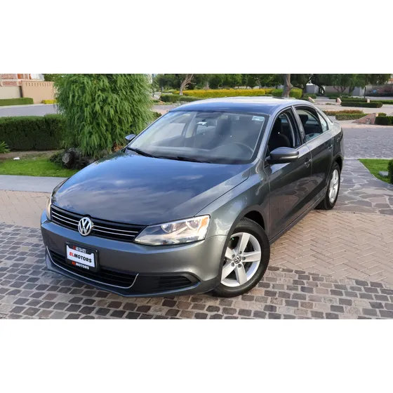 Volkswagen Jetta 2.5 Style Tiptronic At