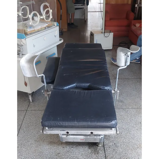 Mesa Quirúrgica Mecanica Usada En Perfectas Condiciones.