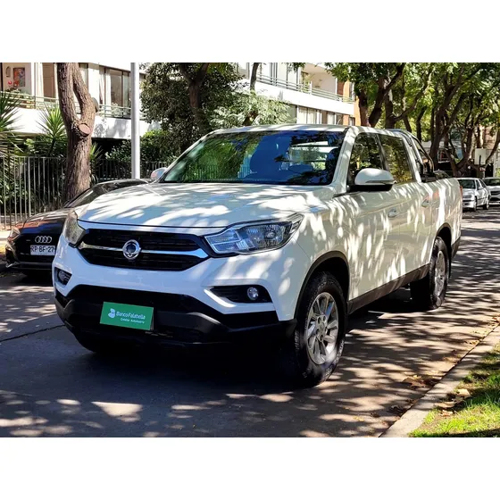 Ssangyong Musso Grand 2.2d Lx