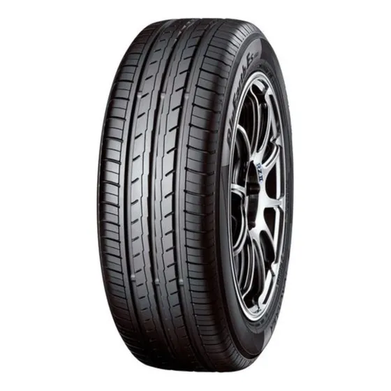 Neumático Yokohama 155 60 R15 74h Bluearth Es32