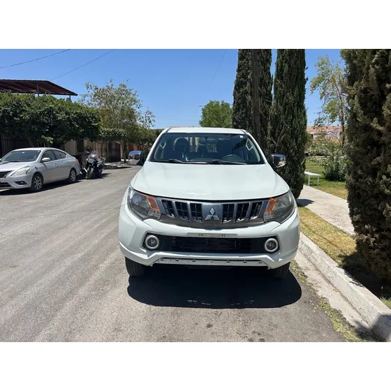 Mitsubishi L200 2.5 Di-d Cabina Doble 4x4 Mt