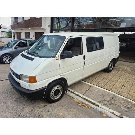 Volkswagen Transporter Furgón Vidriado Con Asientos