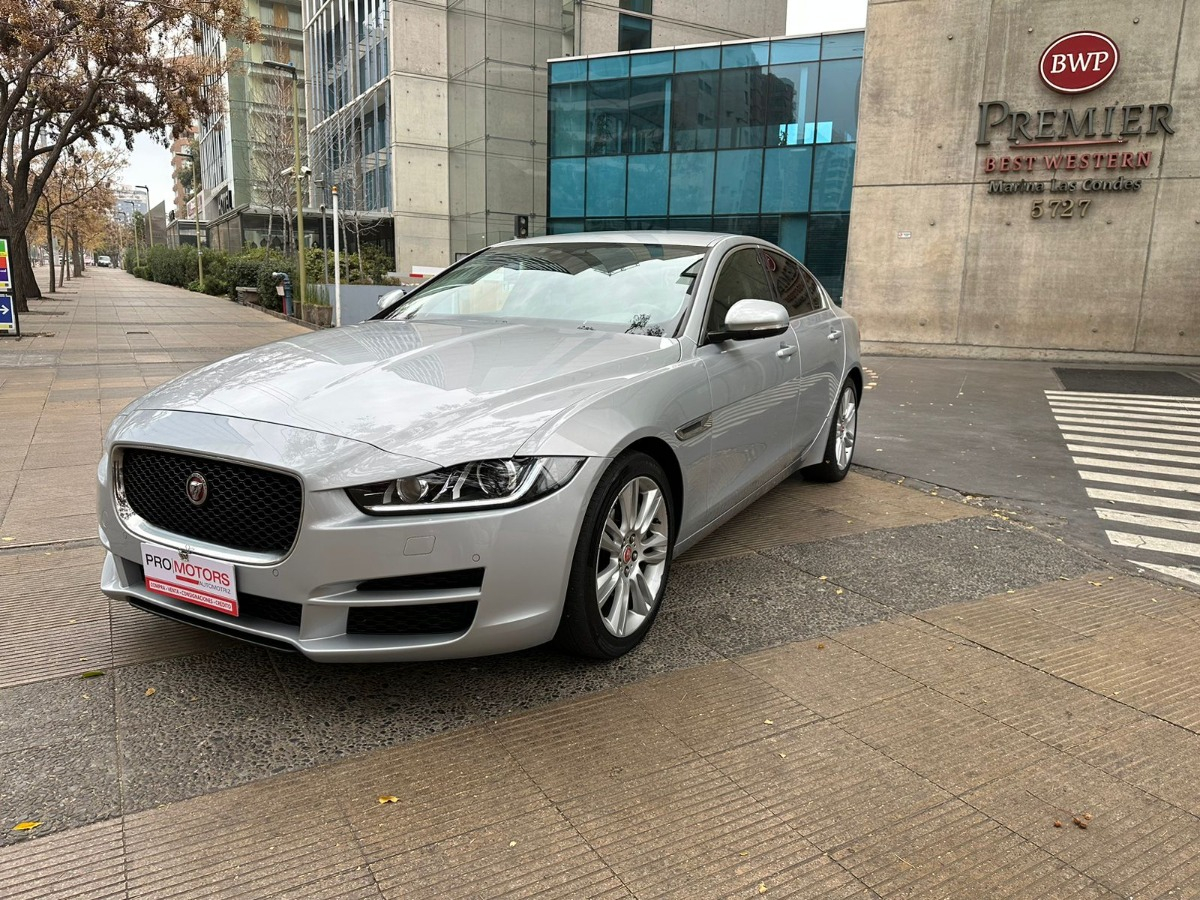 Jaguar Xe 2.0