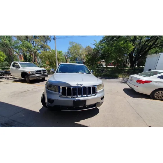 Jeep Grand Cherokee 5.7 Limited Premium V8 4x2 Mt