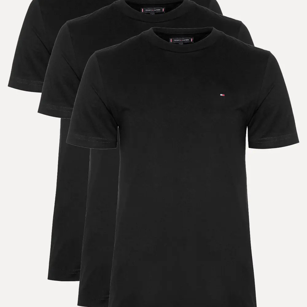 Kit Camisetas Tommy Hilfiger Masculina Essential Preta 3un Kit Camisetas Tommy Hilfiger Masculina Essential Preta 3un