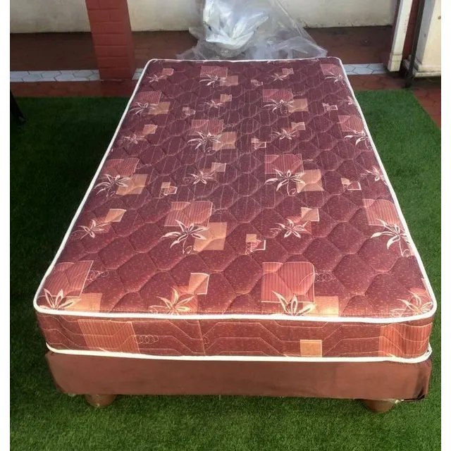 Cama Con Colchon De 1 1/2 Plazas Poco Uso