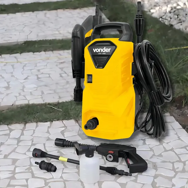 Lavadora de alta pressão Vonder Leve LAV1300 amarela e preta de 1200W