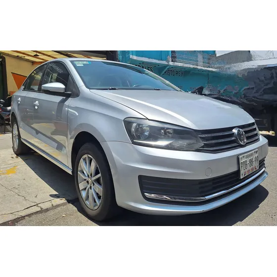 Volkswagen Vento 1.6 Confortline Mt