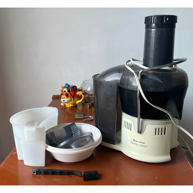 Extractor De Jugos Rena Ware Nutrex Juicer