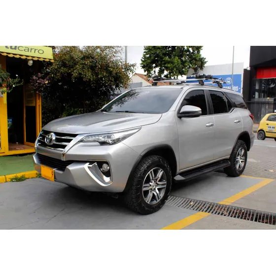 Toyota Fortuner 2.7 Srv At 4x2