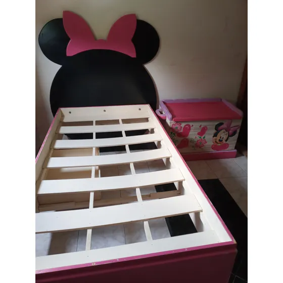 Cama De Niña Y Baúl De Madera Saman Por70$