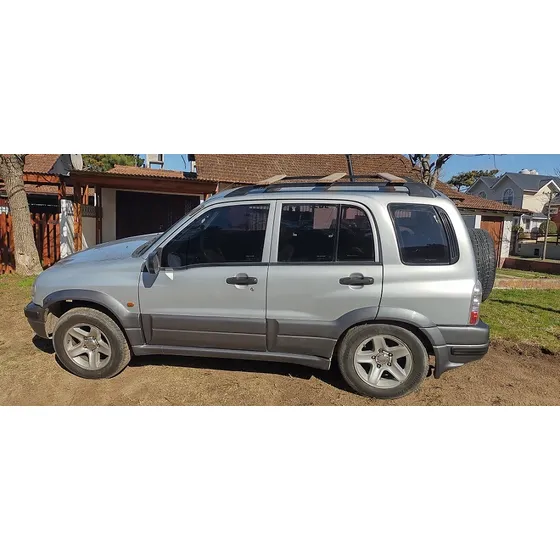 Suzuki Grand Vitara 2.0 I Mt