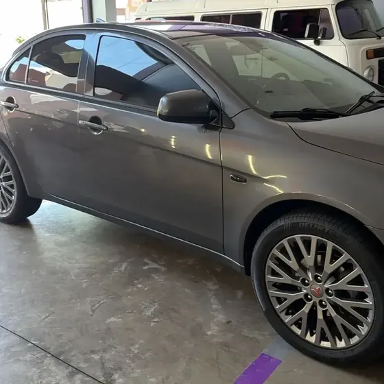 Mitsubishi Lancer 2019 2.0 Hl-t Cvt 4p