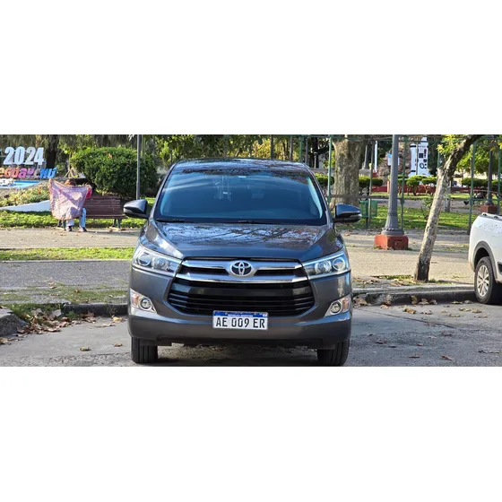 Toyota Innova 2.7 Srv 6at 8a