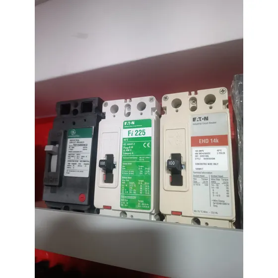 Breaker 2x100 Amp Industrial Bifasico Trif 3x100