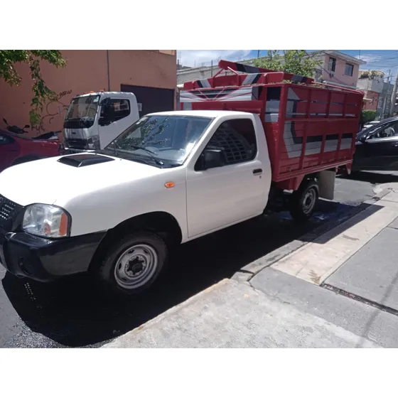 Nissan Np300 2.5 Diesel Chasis 4x2 Mt