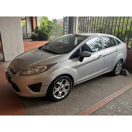 Ford Fiesta Sedan Automático - 1.6