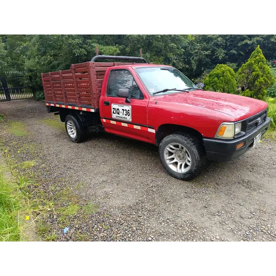 Toyota Hilux 2.4l