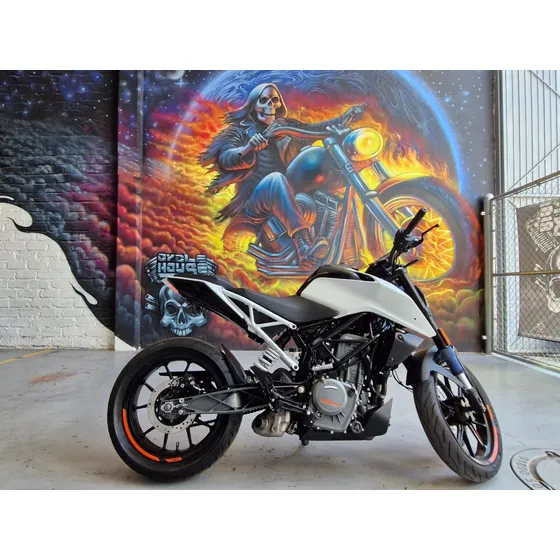 Ktm Duke 390 2021 Titulo Limpio Checala !!!!!!!!!!!!!!!!!!!!