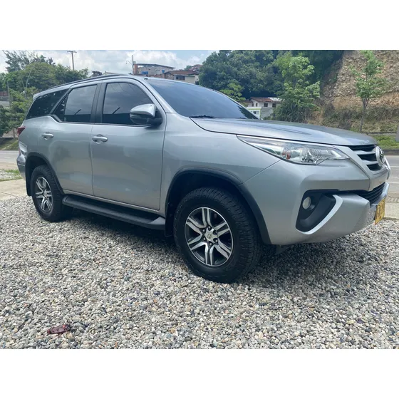 Toyota Fortuner 2.7l