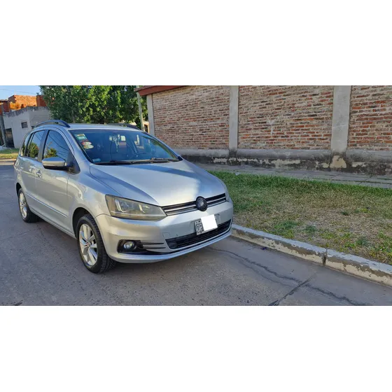 Volkswagen Suran 1.6 Trendline Pro.cre.auto