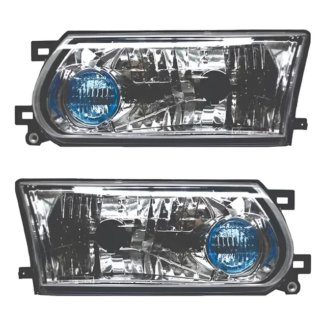 Par De Faros Nissan Tsuru Lii 05-17 Compatibles 92-17