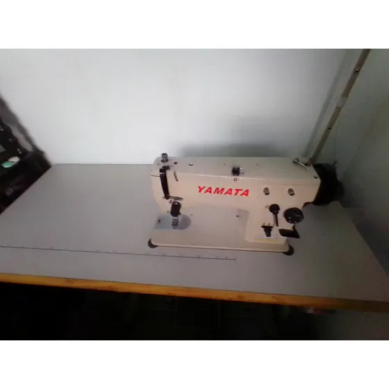 Maquina De Coser Semi Industrial Marca Yamata Modelo Fy20u33
