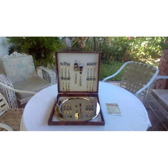 Juego De Porta Tortas De Acero Con Bandas Circulares De Oro