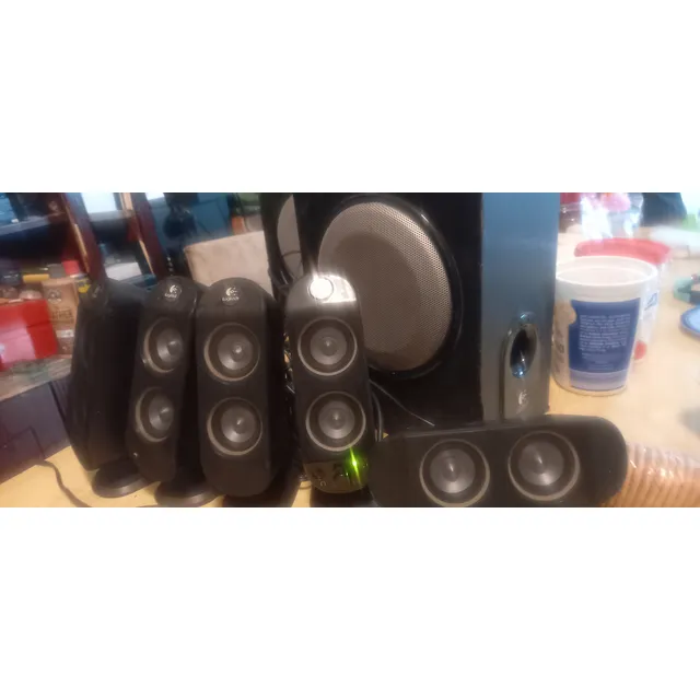Logitech  X-530  5.1 Canales Gris Con Negro