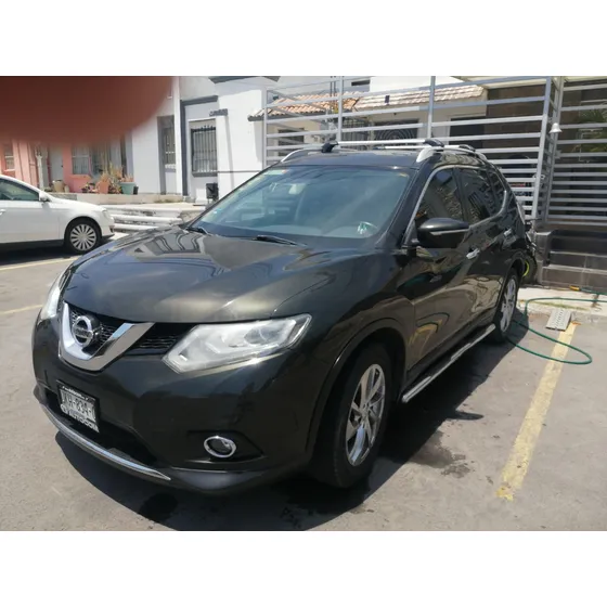 Nissan X-trail 2.5 Exclusive 2 Row Mt