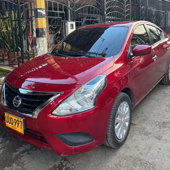 Nissan Versa 2016 1.6 Advance At