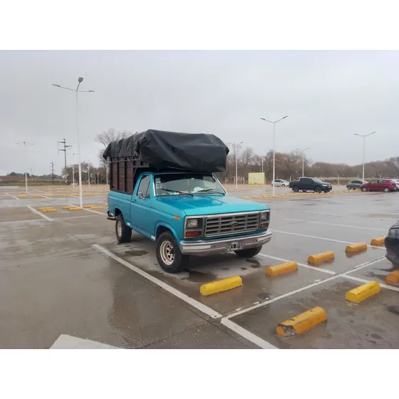 Ford F-100 3.9d Std