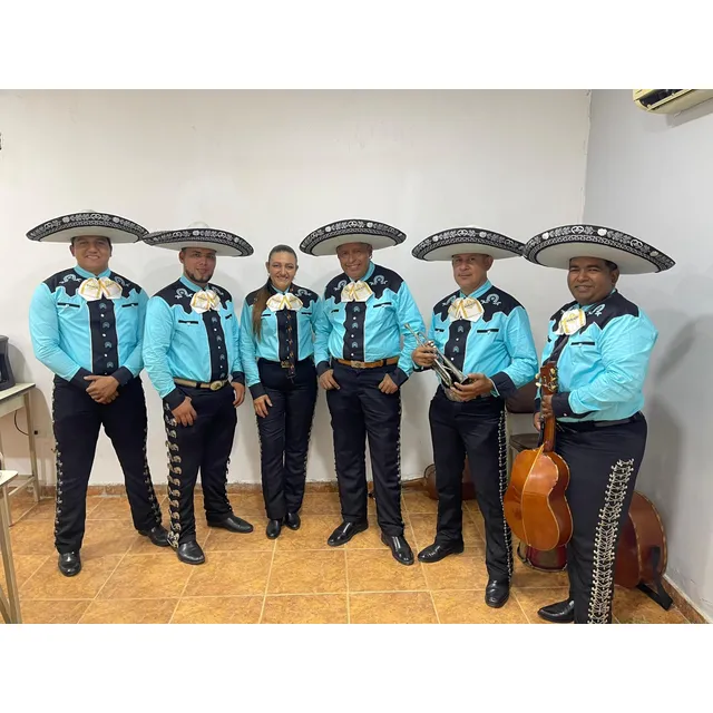 Mariachi Hijos De Juárez Tlf: 04145840944 