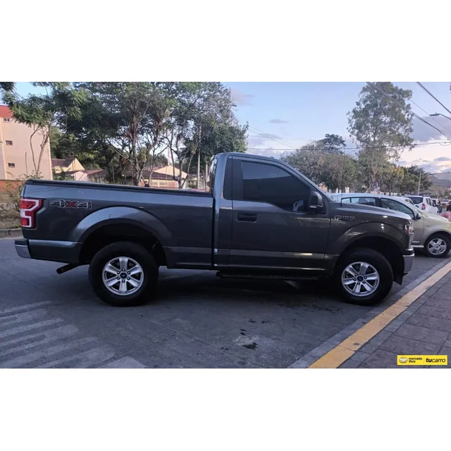 Ford F-150 3.3 Xlt