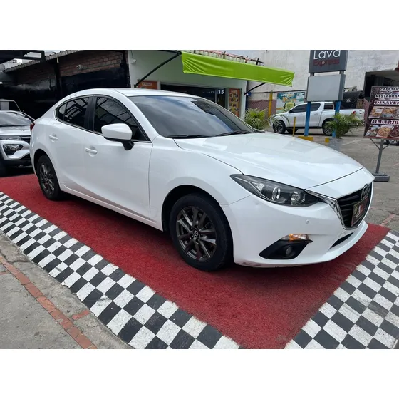 Mazda 3 Touring 2.0 At