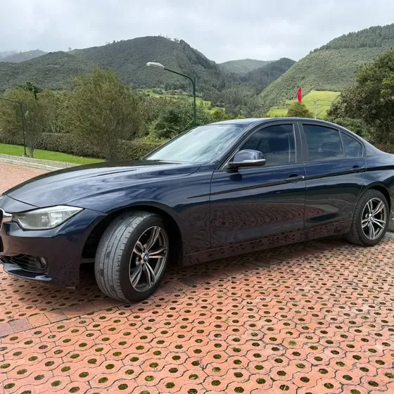 BMW Serie 3 2012 2.0 328i F30 Sportline