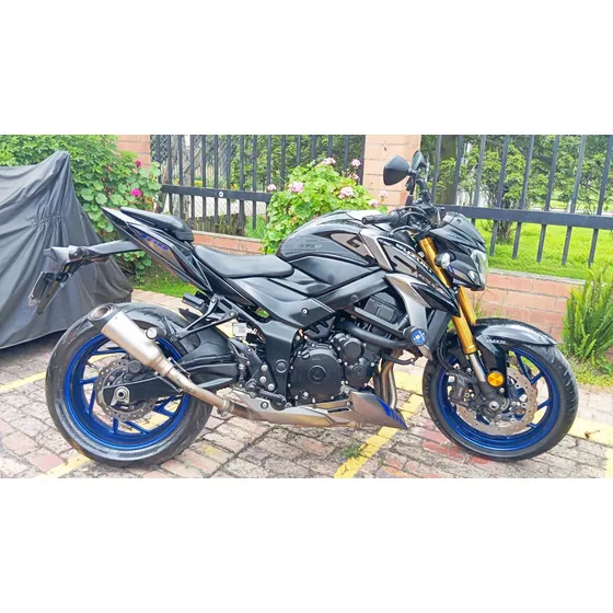 Motocicleta Suzuki Gsx S750