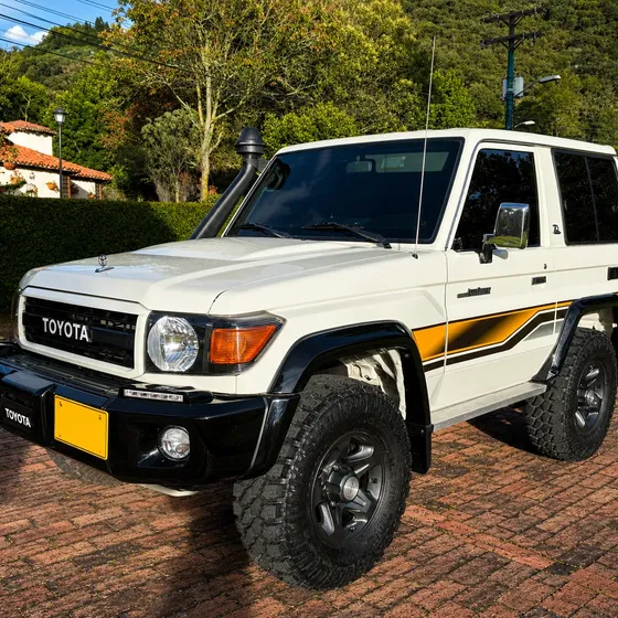 Toyota Land Cruiser 2014 4.0 Grj71