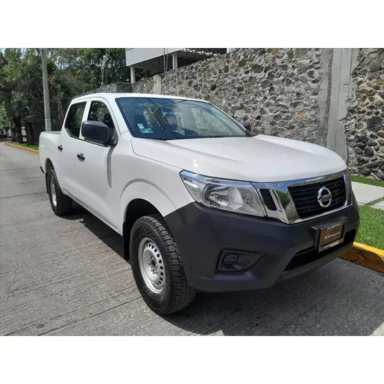Nissan Np300 2.4 Doble Cabina Se Aa Pack Seg Mt